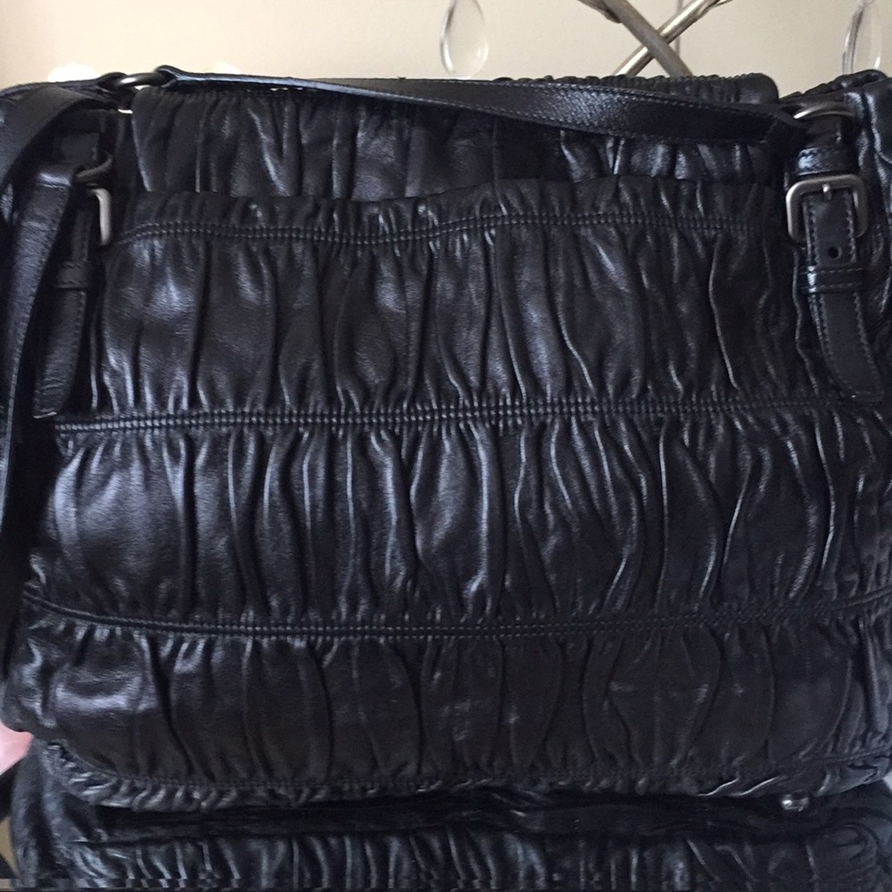 Prada bag XXL - Picture 6 of 16